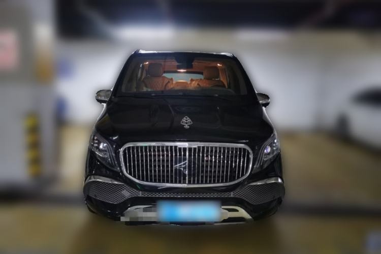 Used Mercedes-Benz Vito 2016 2.0T Elite Version 9-seater Front