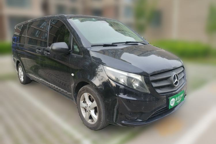 Used Mercedes-Benz Vito 2016 2.0T Business Edition Front Right 45 Deg