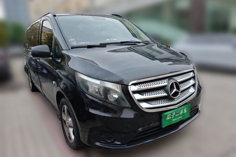 Used Mercedes-Benz Vito 2016 2.0T Elite Edition Front Right 45 Deg