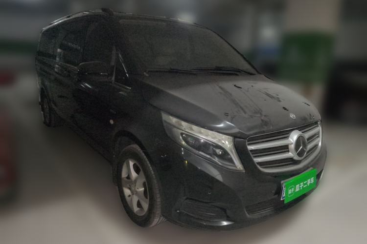 Used Mercedes-Benz Vito 2016 2.0T Business Edition Front Right 45 Deg