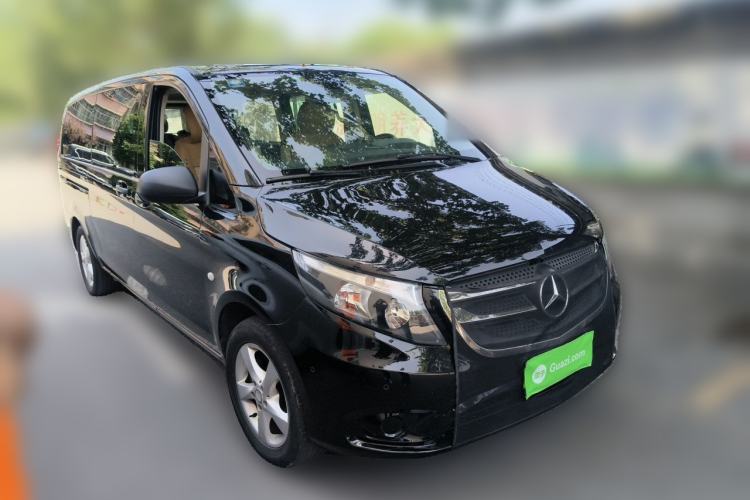 Used Mercedes-Benz Vito 2016 2.0T Business Edition Front Right 45 Deg