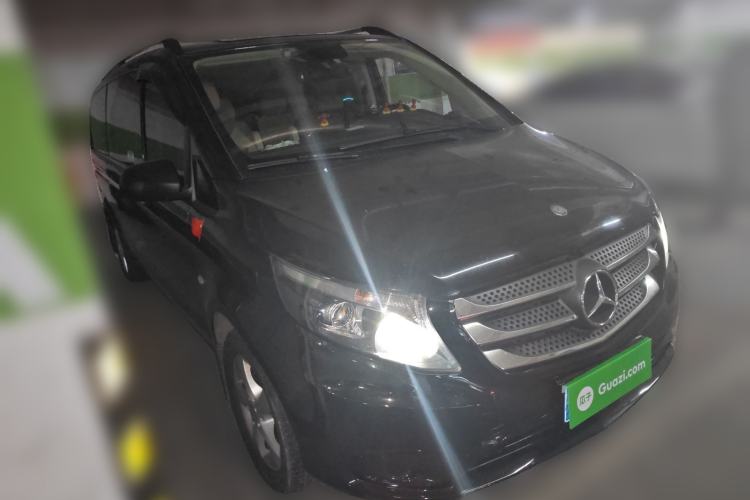Used Mercedes-Benz Vito 2016 2.0T Elite Edition Front Right 45 Deg