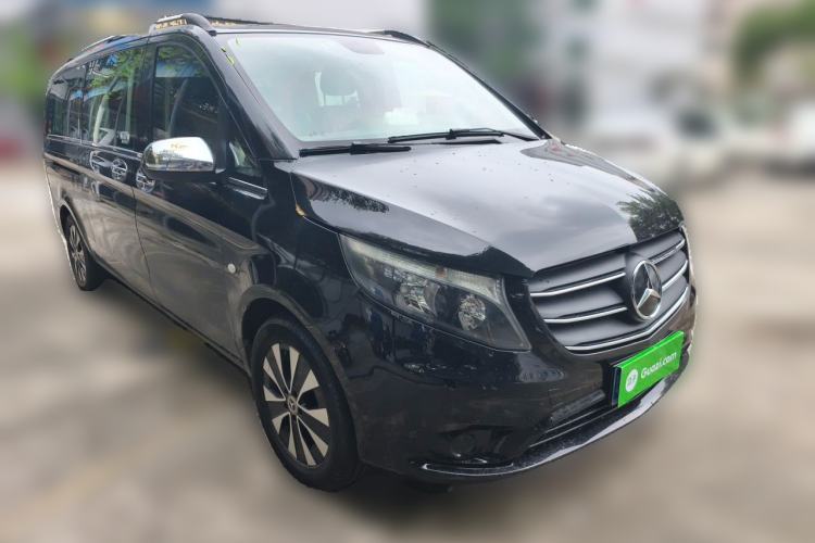 Used Mercedes-Benz Vito 2016 2.0T Elite Edition Front Right 45 Deg