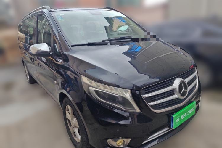 Used Mercedes-Benz Vito 2016 2.0T Business Edition Front Right 45 Deg