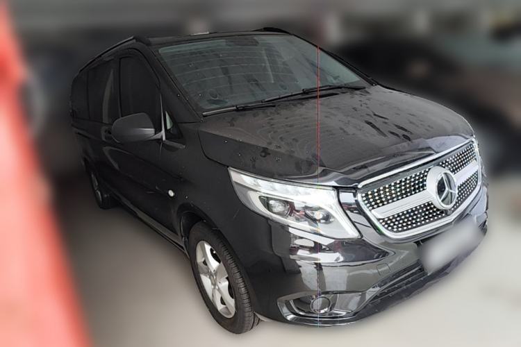 Used Mercedes-Benz Vito 2016 2.0T Elite Edition Front Right 45 Deg