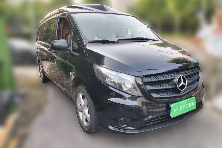 Used Mercedes-Benz Vito 2016 2.0T Elite Edition Front Right 45 Deg