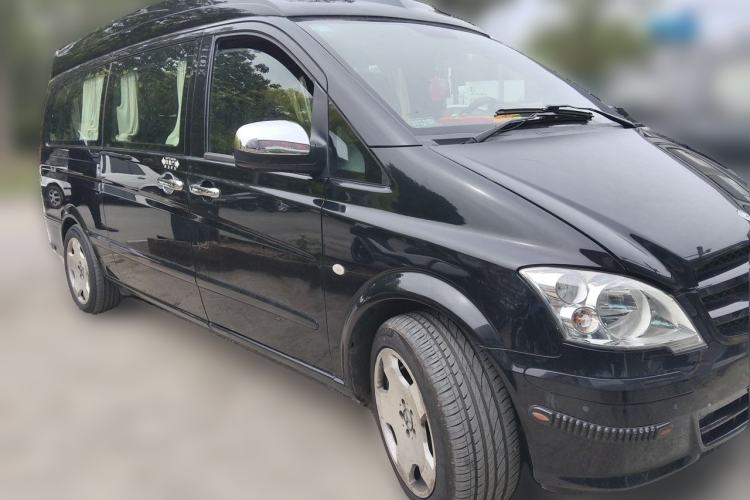 Used Mercedes-Benz Vito  Front Right 45 Deg