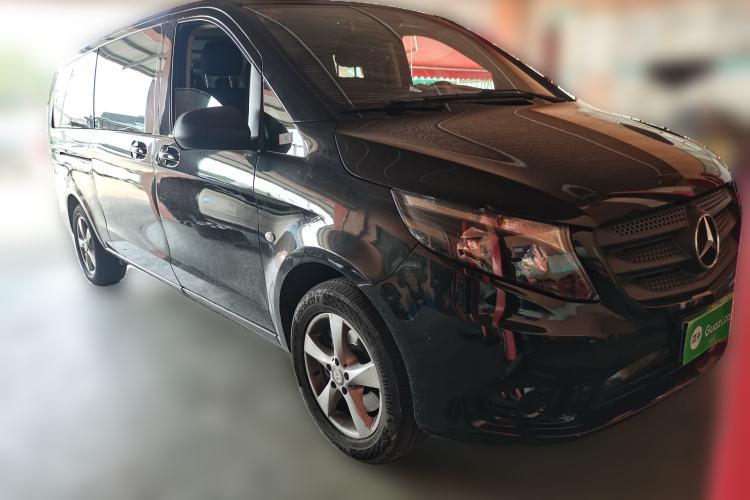 Used Mercedes-Benz Vito 2016 2.0T Business Edition Front Right 45 Deg