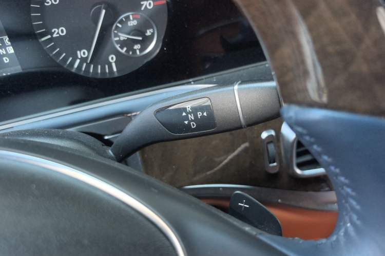 Used Mercedes-Benz Vito  Gear Lever