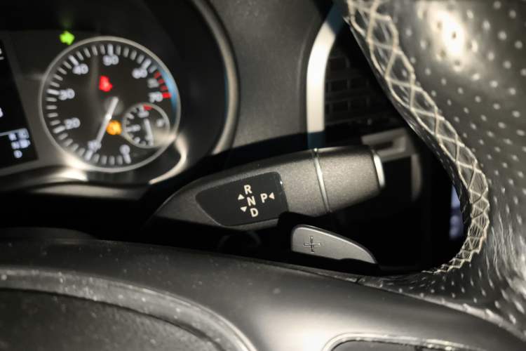 Used Mercedes-Benz Vito 2016 2.0T Business Edition Gear Lever