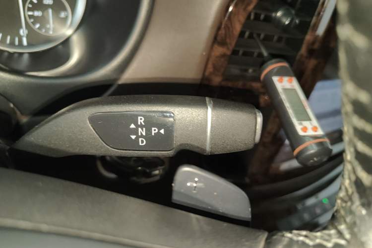 Used Mercedes-Benz Vito 2016 2.0T Business Edition Gear Lever