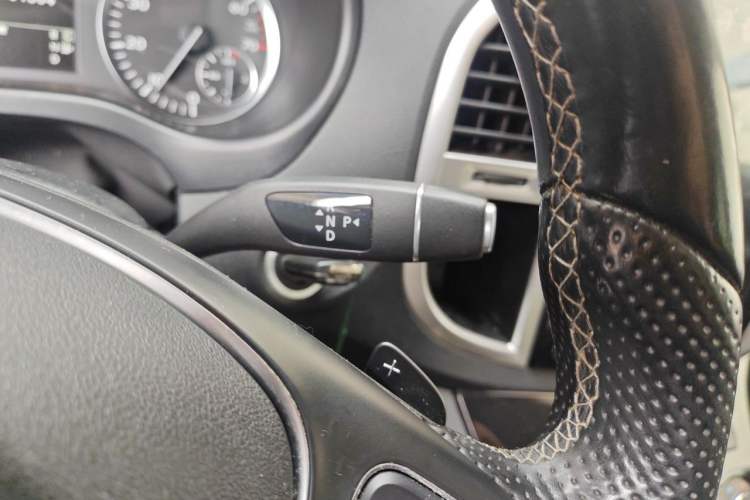 Used Mercedes-Benz Vito 2016 2.0T Business Edition Gear Lever