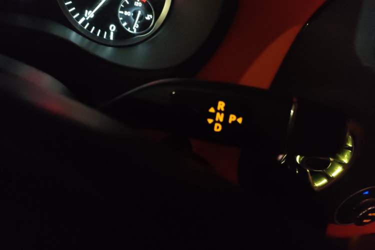 Used Mercedes-Benz Vito 2016 2.0T Business Edition Gear Lever