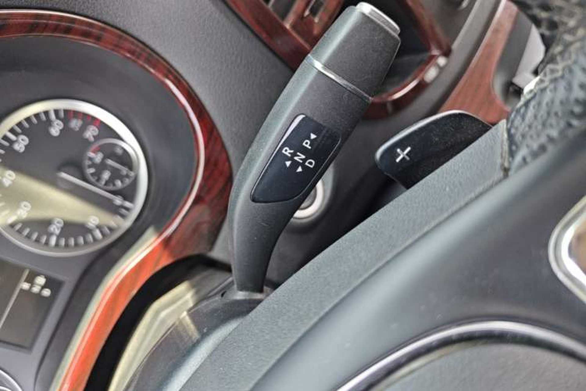 Used Mercedes-Benz Vito 2016 2.0T Business Edition Gear Lever