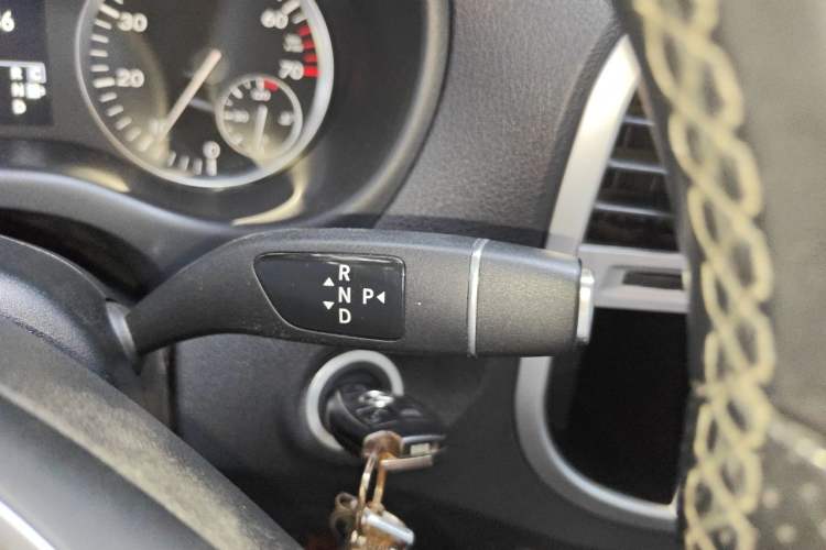 Used Mercedes-Benz Vito 2016 2.0T Business Edition Gear Lever
