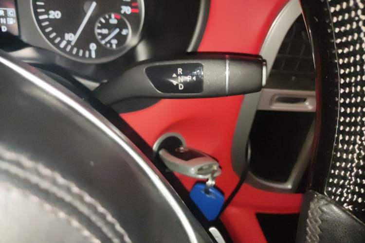 Used Mercedes-Benz Vito 2016 2.0T Elite Edition Gear Lever