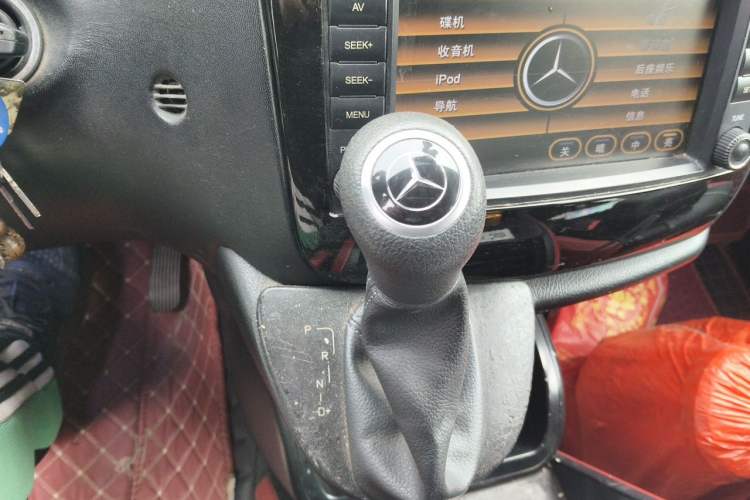 Used Mercedes-Benz Vito  Gear Lever