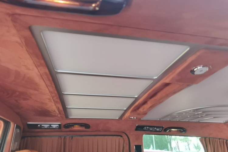 Used Mercedes-Benz Vito  Headliner