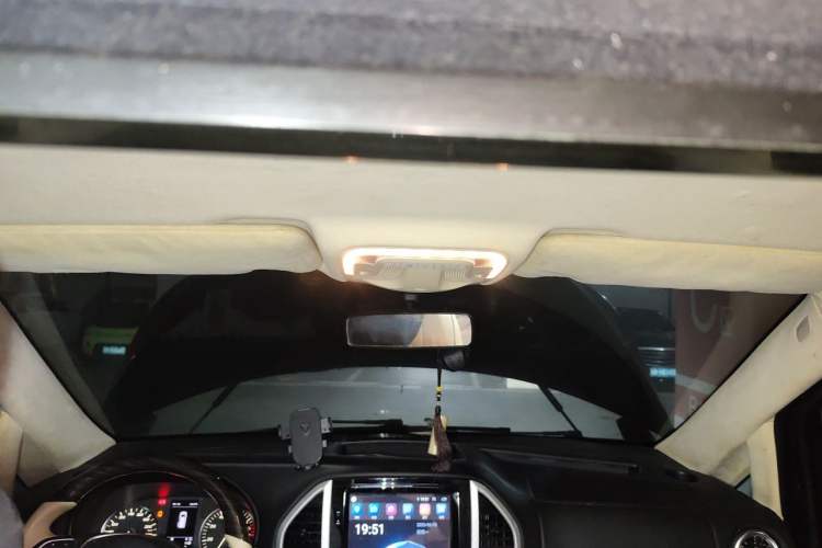 Used Mercedes-Benz Vito 2016 2.0T Business Edition Headliner