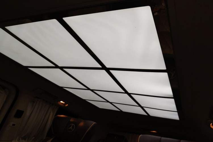 Used Mercedes-Benz Vito 2016 2.0T Business Edition Headliner