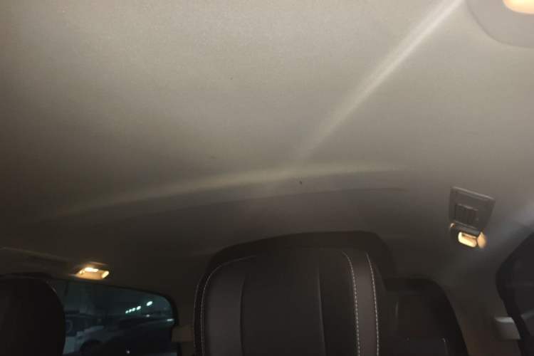 Used Mercedes-Benz Vito 2016 2.0T Business Edition Headliner