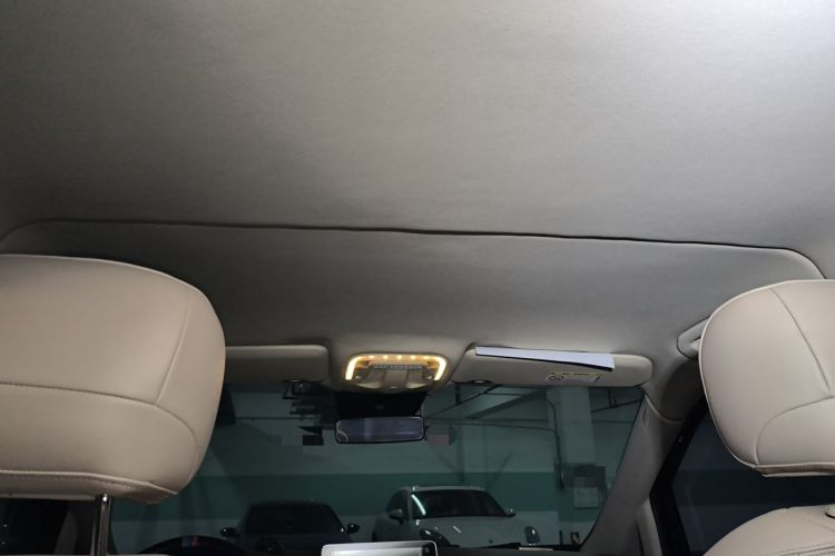 Used Mercedes-Benz Vito 2016 2.0T Business Edition Headliner