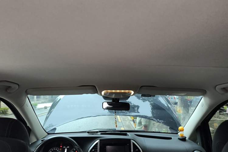 Used Mercedes-Benz Vito 2016 2.0T Business Edition Headliner