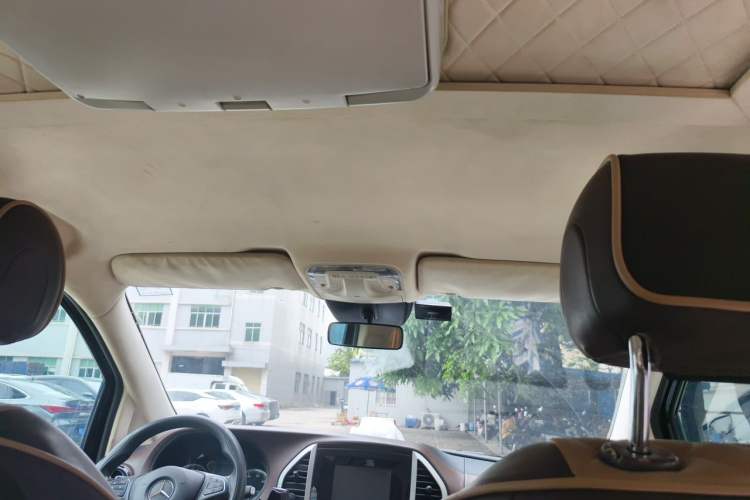 Used Mercedes-Benz Vito 2016 2.0T Elite Edition Headliner