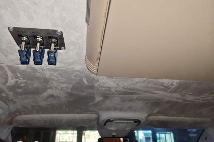 Used Mercedes-Benz Vito 2016 2.0T Business Edition Headliner