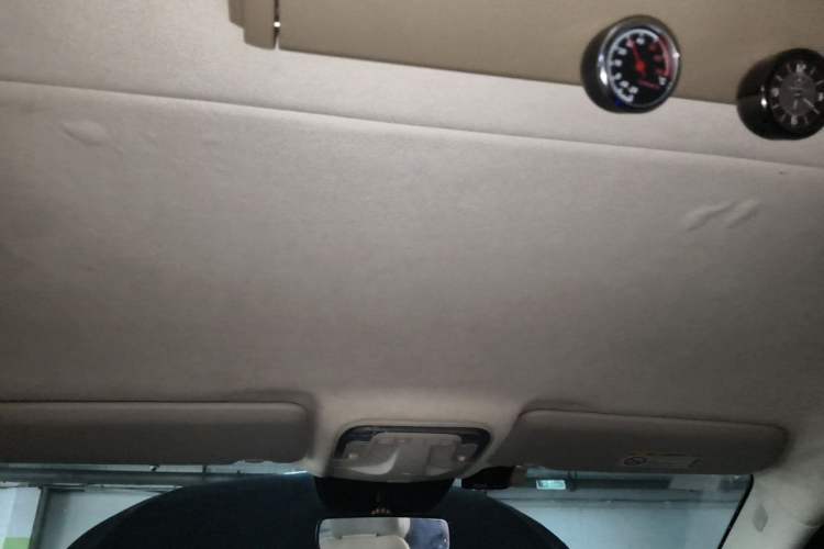 Used Mercedes-Benz Vito 2016 2.0T Business Edition Headliner