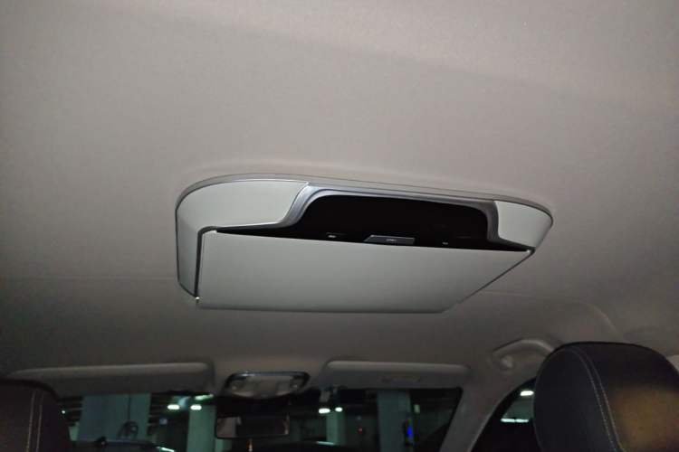 Used Mercedes-Benz Vito 2016 2.0T Business Edition Headliner
