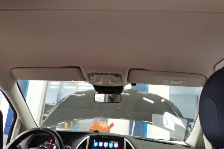 Used Mercedes-Benz Vito 2016 2.0T Elite Edition Headliner
