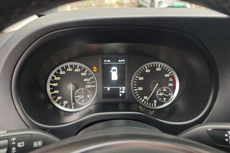 Used Mercedes-Benz Vito 2016 2.0T Business Edition Instrument Cluster