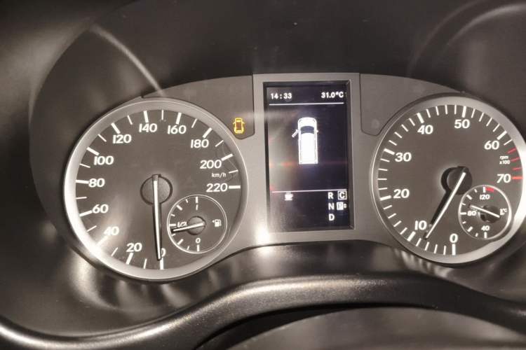 Used Mercedes-Benz Vito 2016 2.0T Business Edition Instrument Cluster