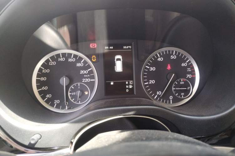 Used Mercedes-Benz Vito 2016 2.0T Elite Edition Instrument Cluster