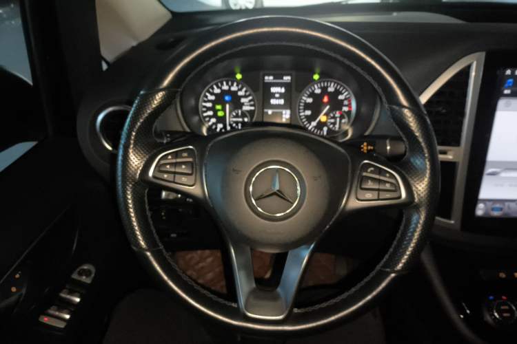 Used Mercedes-Benz Vito 2016 2.0T Business Edition Instrument Cluster