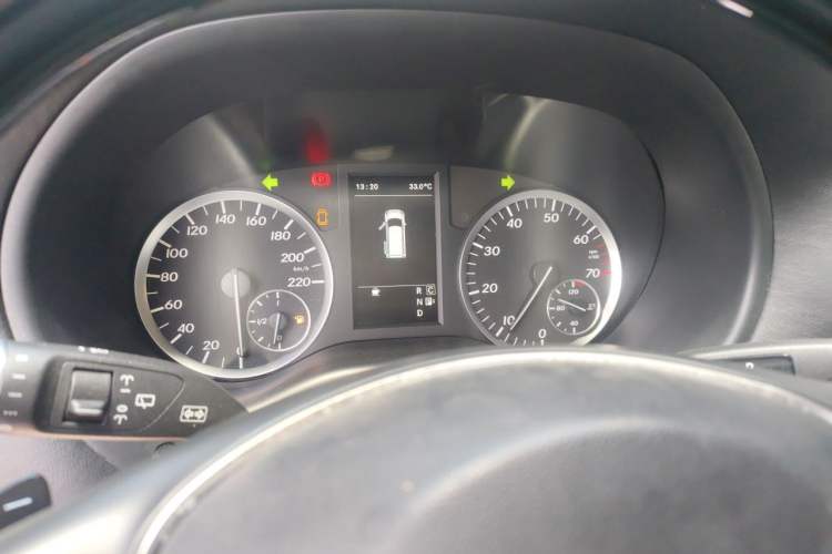 Used Mercedes-Benz Vito 2016 2.0T Business Edition Instrument Cluster