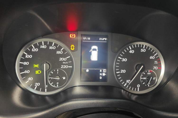 Used Mercedes-Benz Vito 2016 2.0T Business Edition Instrument Cluster