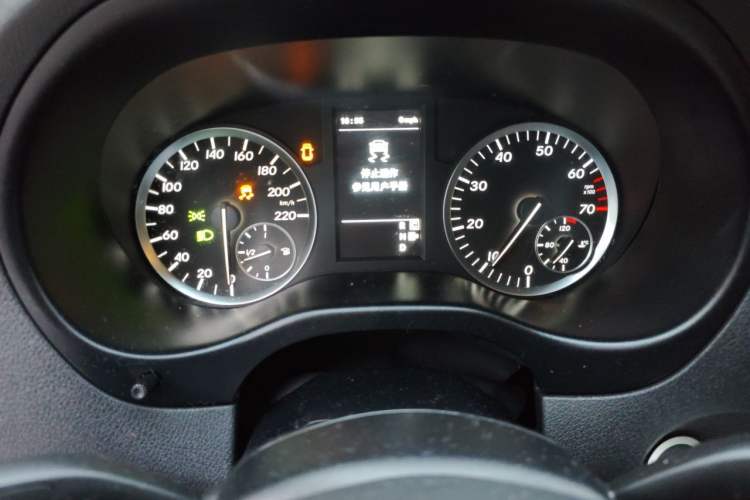 Used Mercedes-Benz Vito 2016 2.0T Elite Edition Instrument Cluster