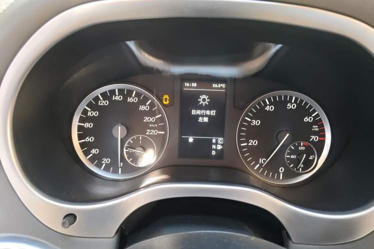 Used Mercedes-Benz Vito 2016 2.0T Business Edition Instrument Cluster