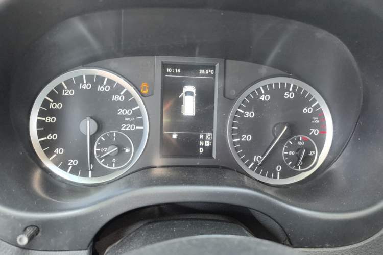 Used Mercedes-Benz Vito 2016 2.0T Business Edition Instrument Cluster