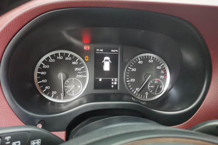 Used Mercedes-Benz Vito 2016 2.0T Elite Edition Instrument Cluster