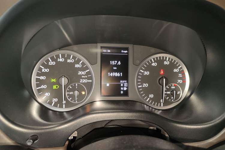 Used Mercedes-Benz Vito 2016 2.0T Business Edition Instrument Cluster