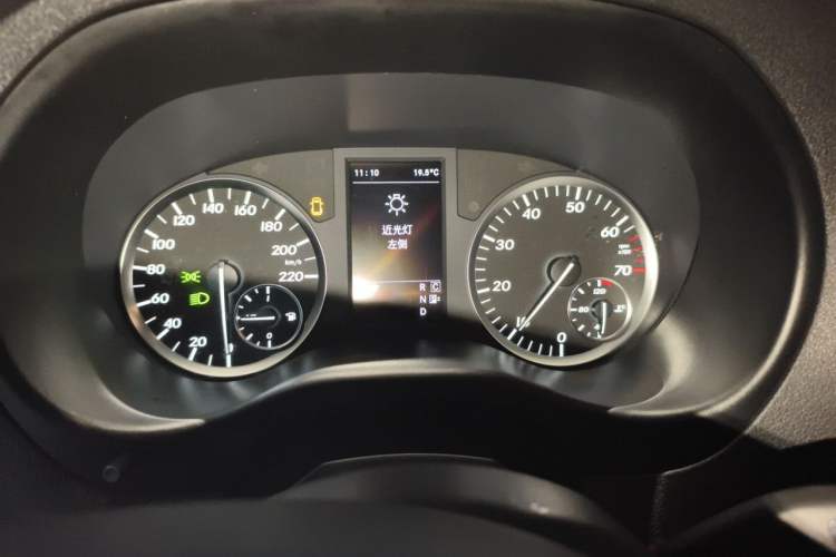 Used Mercedes-Benz Vito 2016 2.0T Business Edition Instrument Cluster
