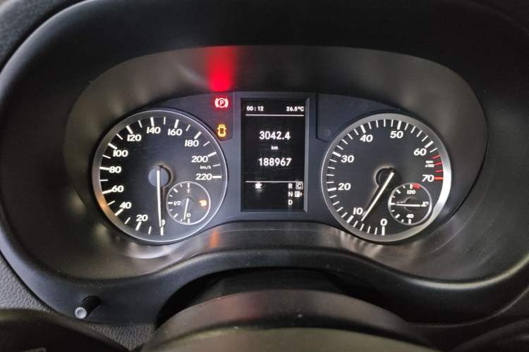 Used Mercedes-Benz Vito 2016 2.0T Elite Edition Instrument Cluster