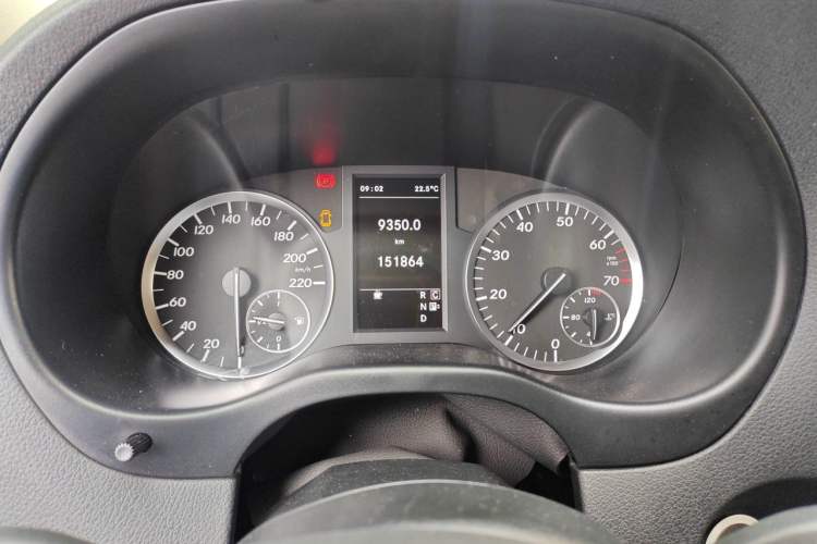 Used Mercedes-Benz Vito 2016 2.0T Business Edition Instrument Cluster