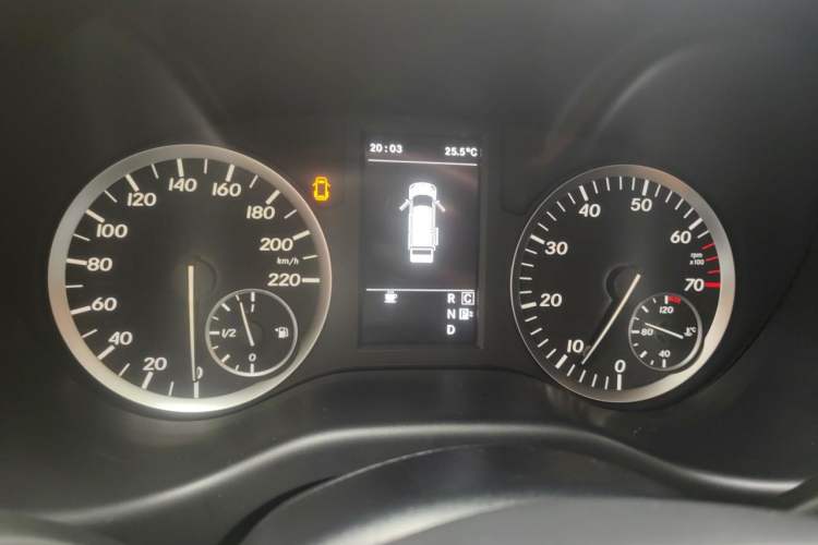 Used Mercedes-Benz Vito 2016 2.0T Elite Edition Instrument Cluster