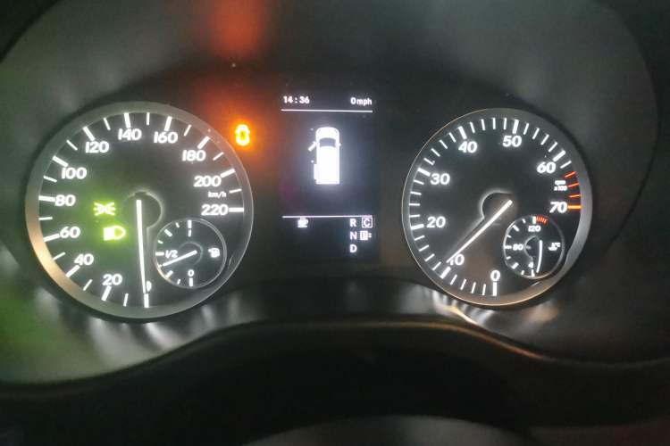 Used Mercedes-Benz Vito 2016 2.0T Business Edition Instrument Cluster