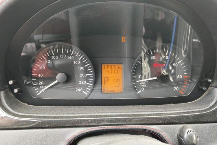 Used Mercedes-Benz Vito  Instrument Cluster