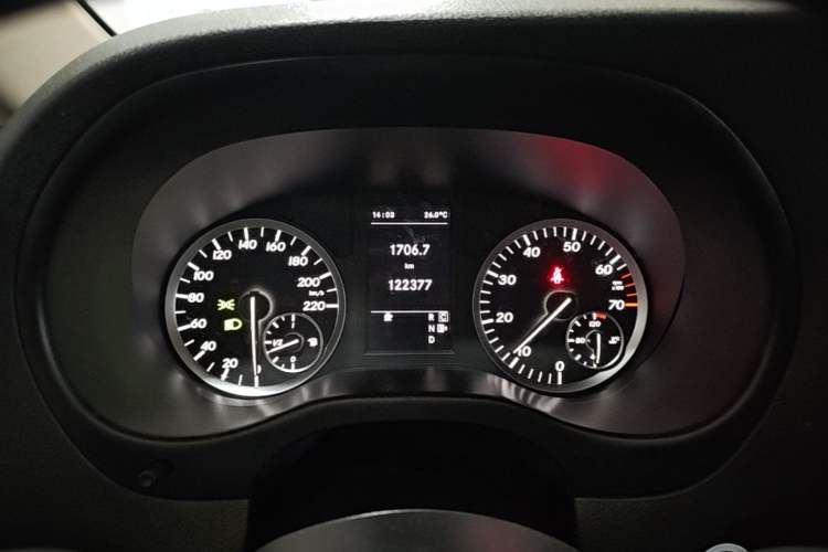 Used Mercedes-Benz Vito 2016 2.0T Business Edition Instrument Cluster